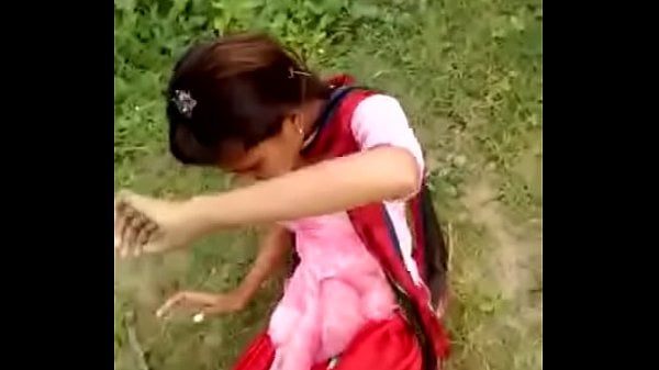 College Ki Ladkiyan Sex Kaise Karti - College bunk kar ke ladki ne chut marwai park me - Bf Video