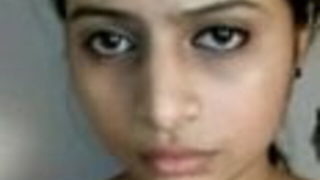 Cute Pakistani babe ka sexy video recording