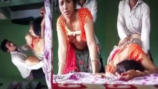 Bhabhi ko kutiya banake pela devar nai village devar bhabhi sex